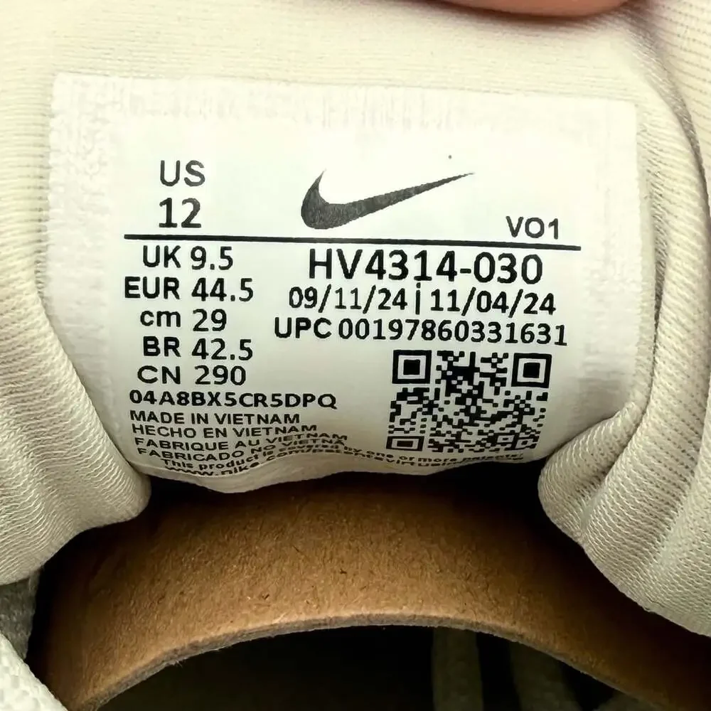Nike V2K Run Shoes (HV4314-030, Phantom/Light Khaki. Men 10.5 / Women 12